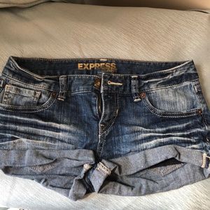 Express demon jean short